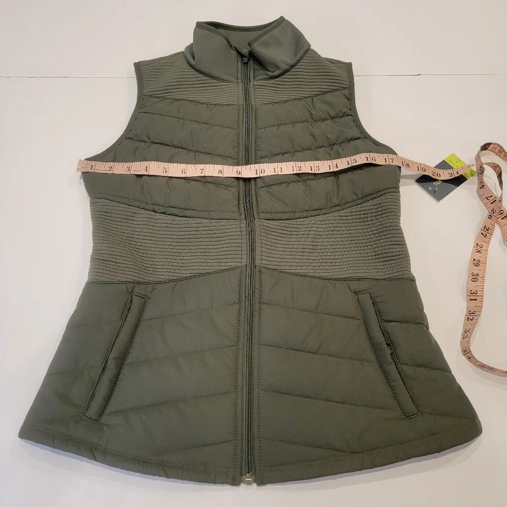 Tek Gear Workout Gear Quilted Vest Green Size Small NWT!